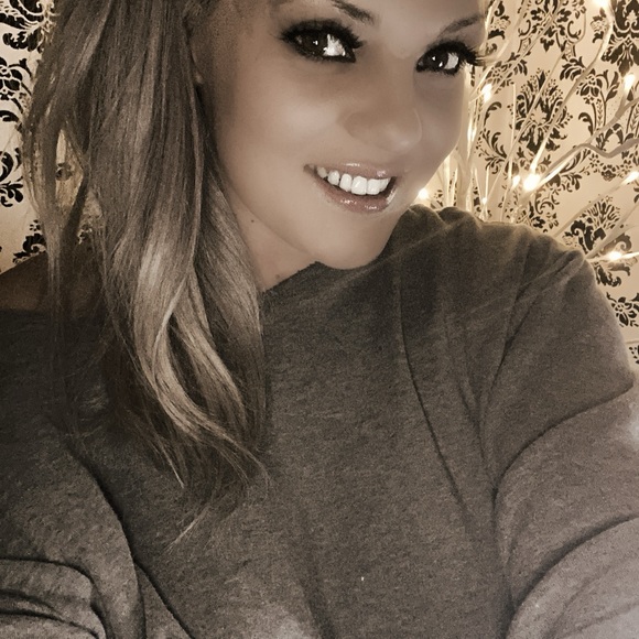 Meet your Posher, Danielle - Picture 11 of 16